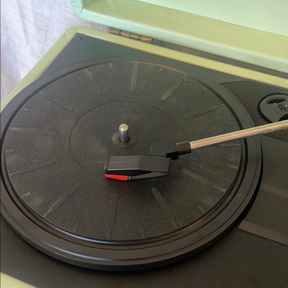 Crosley Mint Green Portable Turntable - Picture 2 of 4